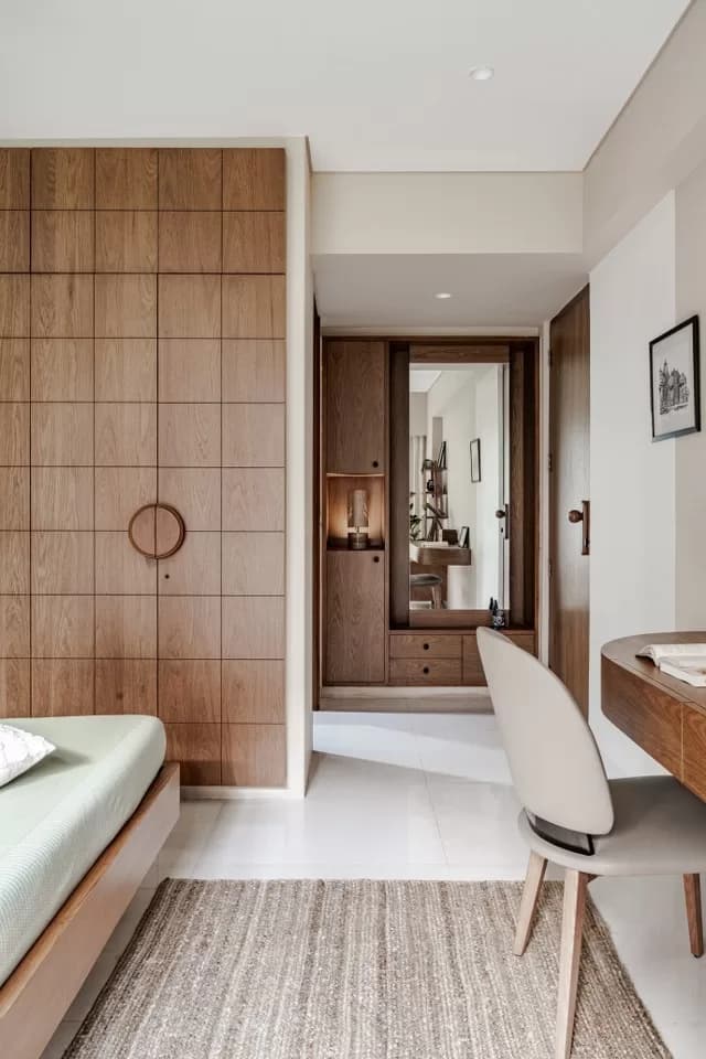 Custom Fitted Wardrobe